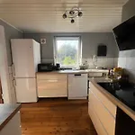 Вилла 4 Bedrooms Next To Fermen & Puttgarden & Lalandia *
