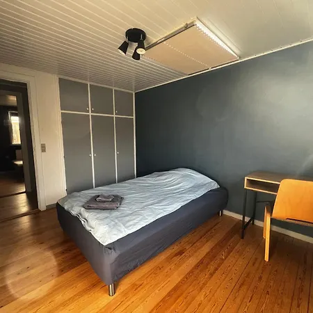 Вилла 4 Bedrooms Next To Fermen & Puttgarden & Lalandia *