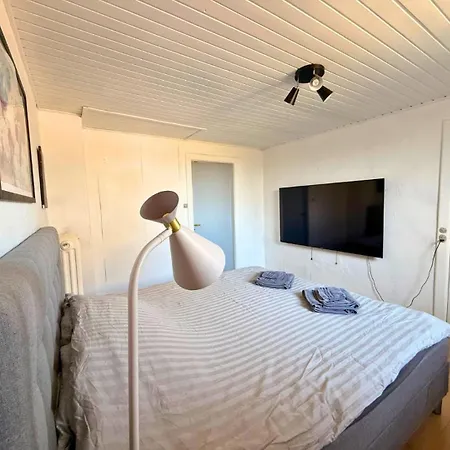 4 Bedrooms Next To Fermen & Puttgarden & Lalandia Rødby