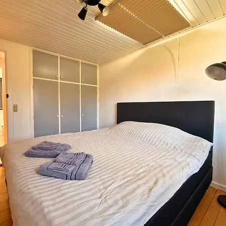 4 Bedrooms Next To Fermen & Puttgarden & Lalandia * Rødby